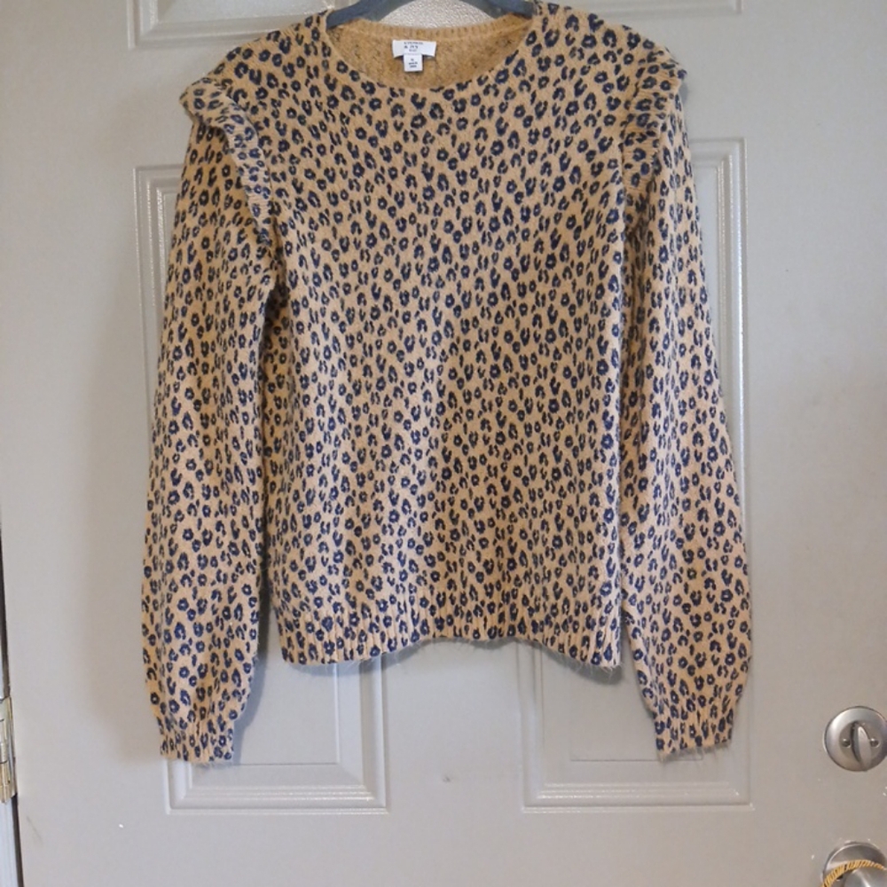 Crown & Ivy Cheetah Leopard Print Sweater Woman Size XL